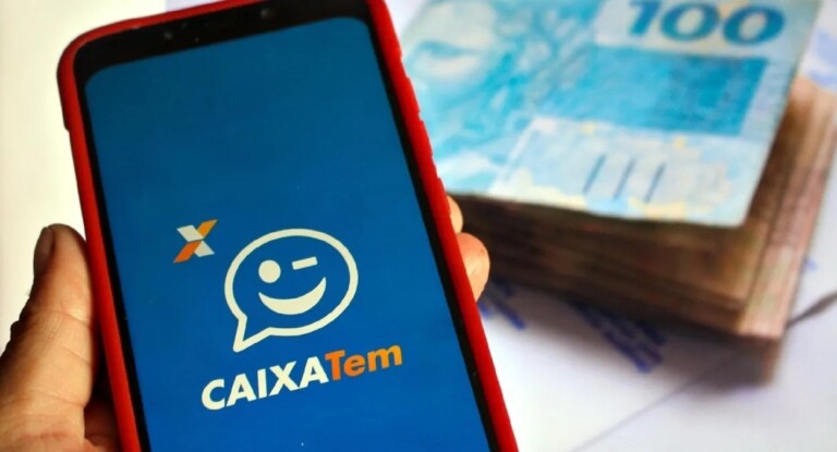 foto mostra aplicativo do caixa tem com notas de dinheiro