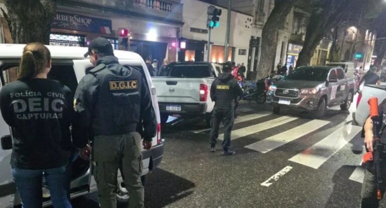 na foto, criminoso de canoas preso na argentina