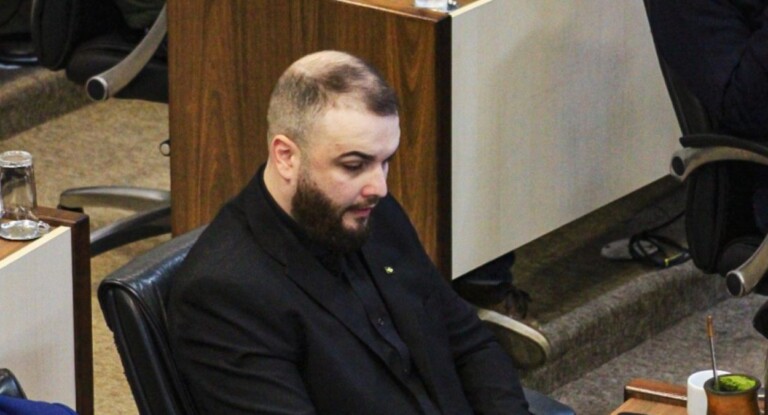 na foto, vereador de Canoas Ezequiel Vargas