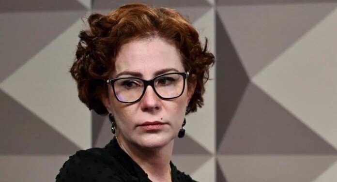 Justiça define futuro de Carla Zambelli