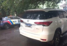Na foto, o carro do deputado gaúcho que foi furtado