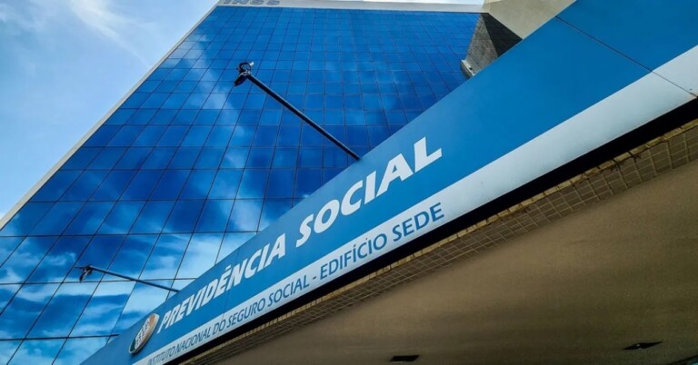 INSS suspende contratos com a Crefisa