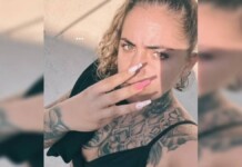 Na foto, a diaba loira que foi morta