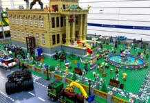 Na foto, a exposição de brickres de Lego em Canoas