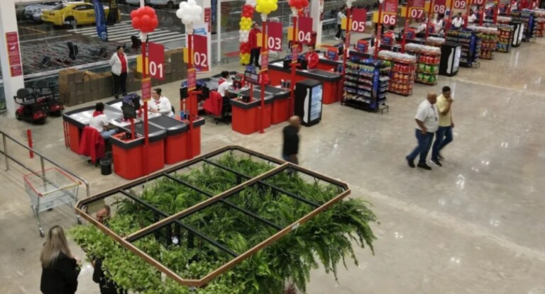 foto da famosa rede de atacados