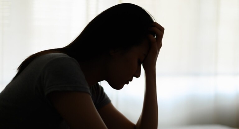 estudos revelam se ficar sozinho faz mal