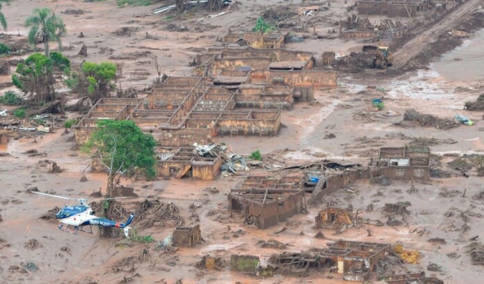 Imagem da tragédia de Mariana