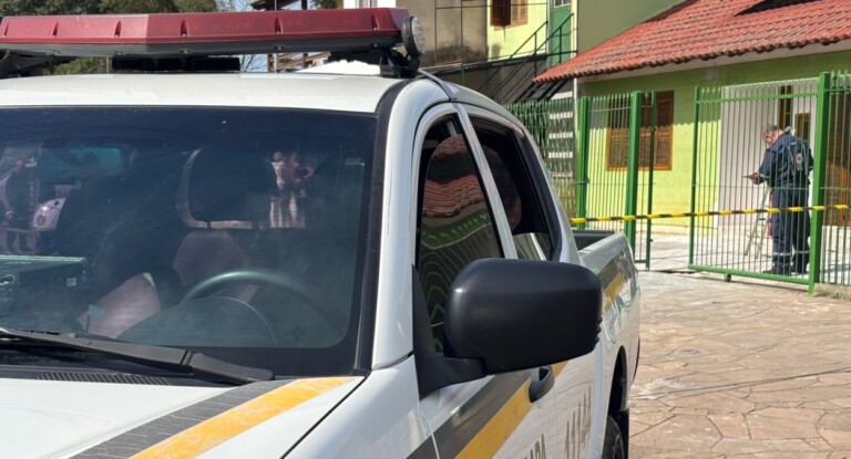Foto da ocorrência onde um homem acabou morrendo em Canoas, no bairro Mathias Velho