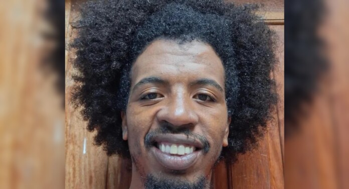 foto do homem morto em um supermercado de sp