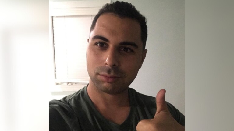 Na foto, o homem que morreu após se recusar a fazer os serviços de casa