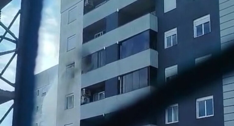 Gato morre durante incêndio em apartamento em Canoas