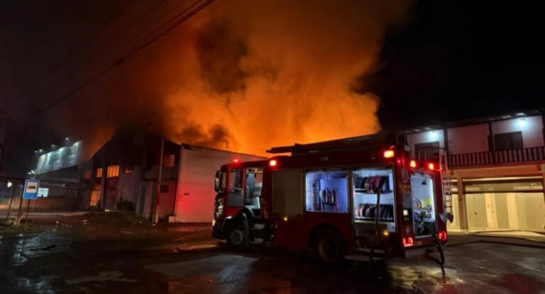 foto do incêndio em são leopoldo