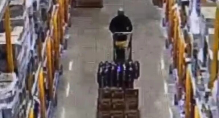 Policial é afastado por suspeita de tentar furtar hidratante em supermercado da região