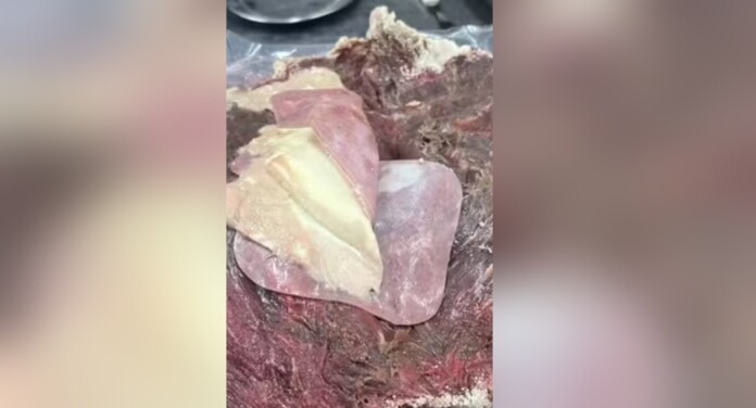 Clientes passam mal após comerem em restaurante interditado em Porto Alegre