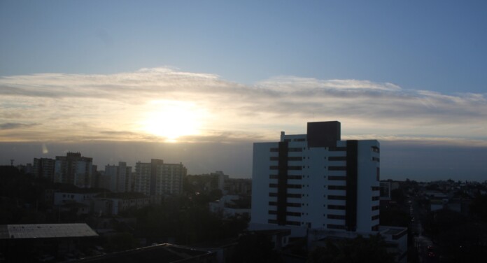 foto do tempo em canoas