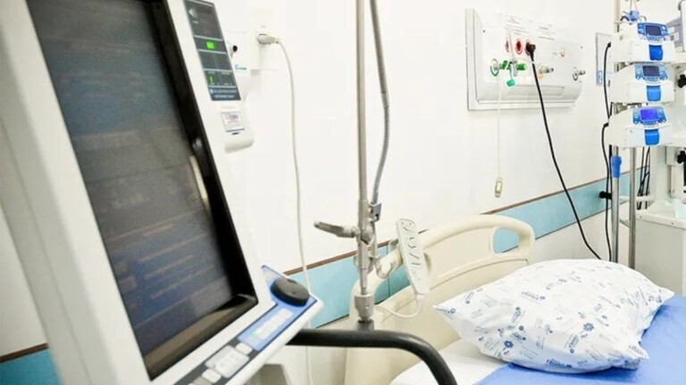 Na foto, o hospital que a mulher recebeu a transfusão de sangue em Santa Maria