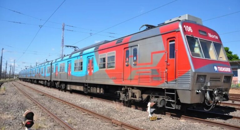 na foto, trem da trensurb