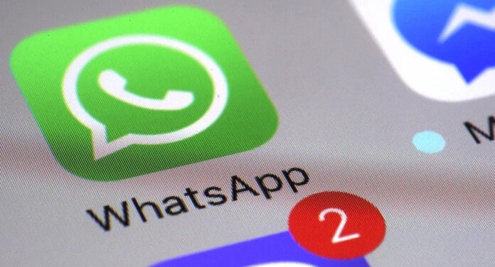 Foto mostra aplicativo do WhatsApp