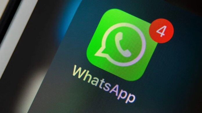 foto mostra o aplicativo do whatsapp que será alvo do governo federal no Brasil
