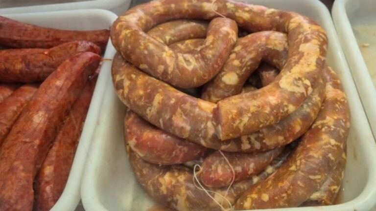 Os alimentos impróprios que foram apreendidos