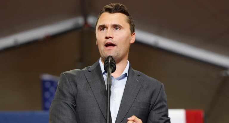 Charlie Kirk é baleado durante evento universitário em Utah