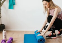 foto ilustra como ganhar massa muscular rápido com treinos simples em casa