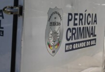 Polícia ainda procura cabeça de vítima que teve parte de corpo deixado em mala em Porto Alegre