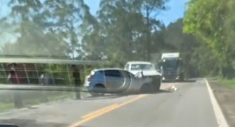 Duas pessoas morrem em acidente entre dois carros na RS-129, em Vespasiano Corrêa