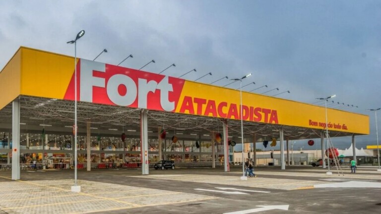 Na foto, o Fort atacadista