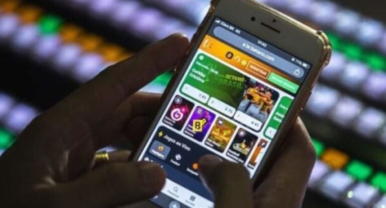 Governo bloqueia uso do Bolsa Família e BPC em apostas online até o fim de 2025