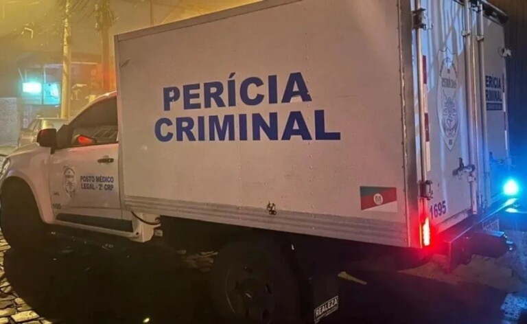 Perícia na ocorrência do homem morto em Viamão