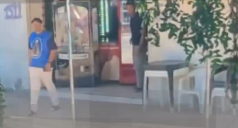 imagem da ocorrência do homem que foi morto a tiros na frente de uma escola em porto alegre