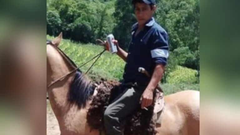 Na foto, o homem que foi morto no vale do rio pardo