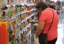 Na foto, o vale alimentação e refeição que pode ter mudanças