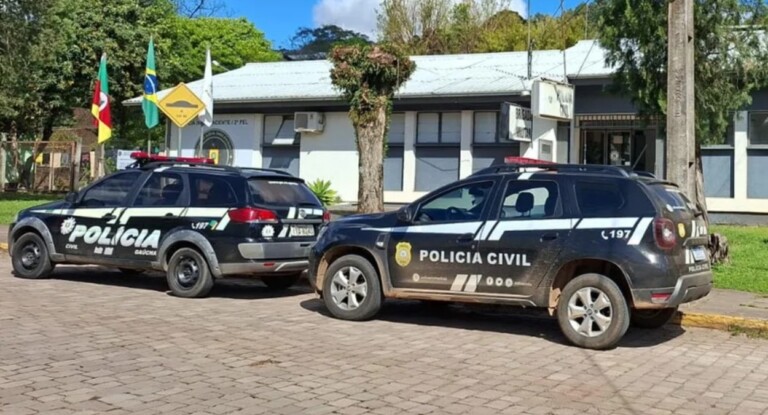 foto da ocorrência onde uma mulher foi morta a facadas em nova araçá