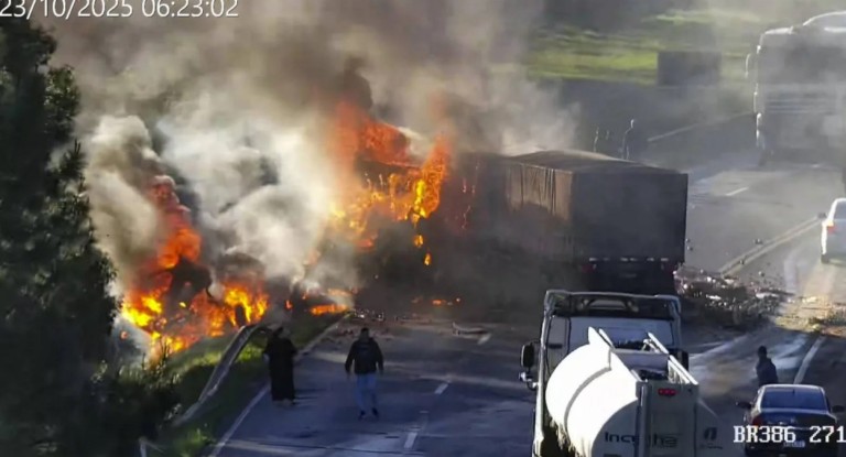 na foto, acidente na BR-386 em Fontoura Xavier
