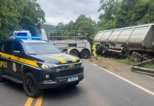 Acidente entre carros e caminhões causa morte e bloqueia a BR-386 em Marques de Souza na foto, acidente BR-386 em Marques de Souza