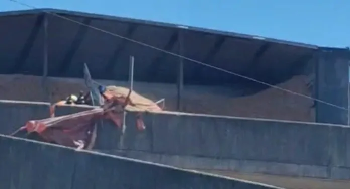 imagem do acidente na BR-448, na Freeway