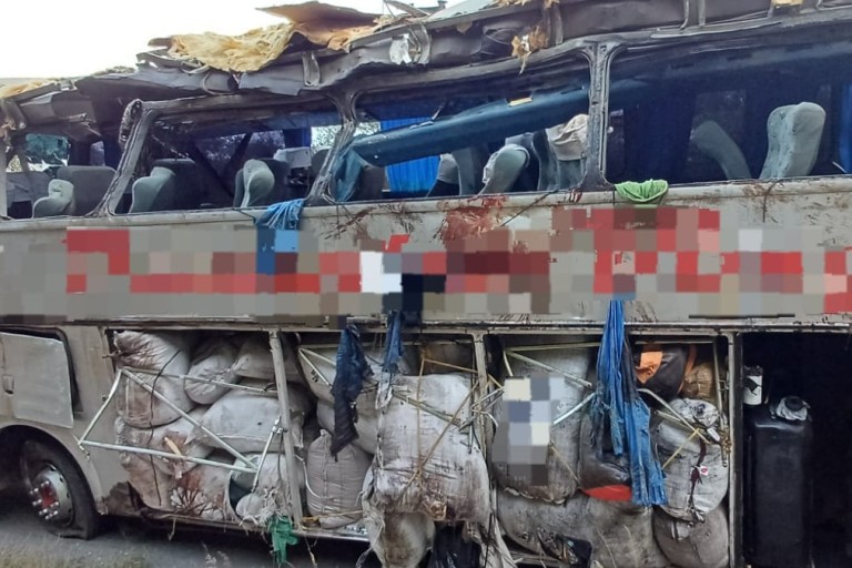BR-423: acidente com ônibus em Pernambuco deixa 16 mortos