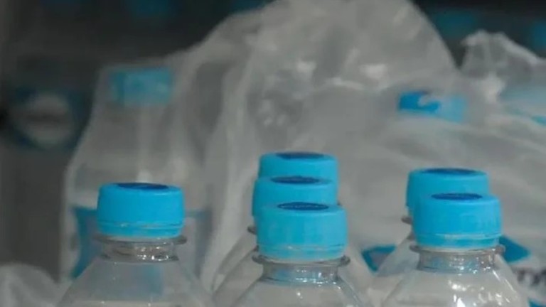 água mineral com intoxicação