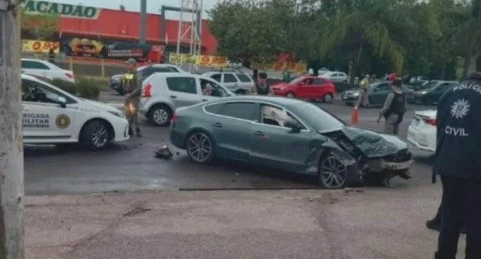 Identificadas vítimas fatais de ataque a tiros em Alvorada foto do ataque a tiros registrado em alvorada onde duas pessoas morreram