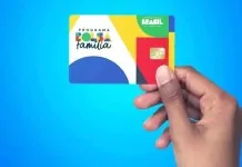 Caixa Tem paga Bolsa Família com acréscimo de R$ 108 hoje Foto do cartão do Bolsa Família que é pago através do Caixa Tem