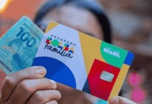 na foto, calendario bolsa família