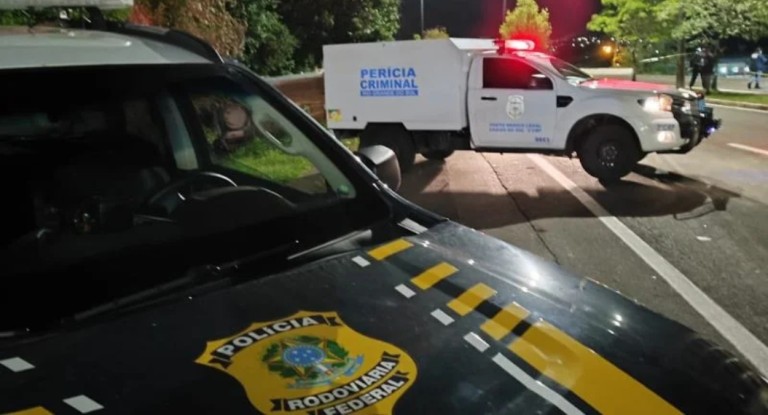 Ciclista morre atropelado após capotamento na BR-116 em Caxias do Sul