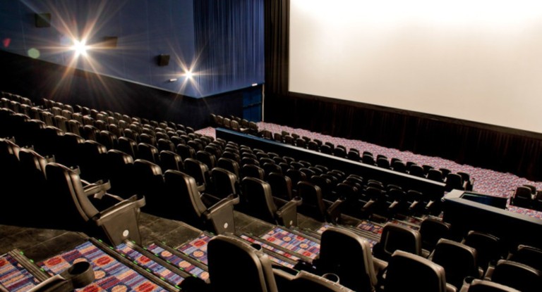 na foto, cinema em Canoas