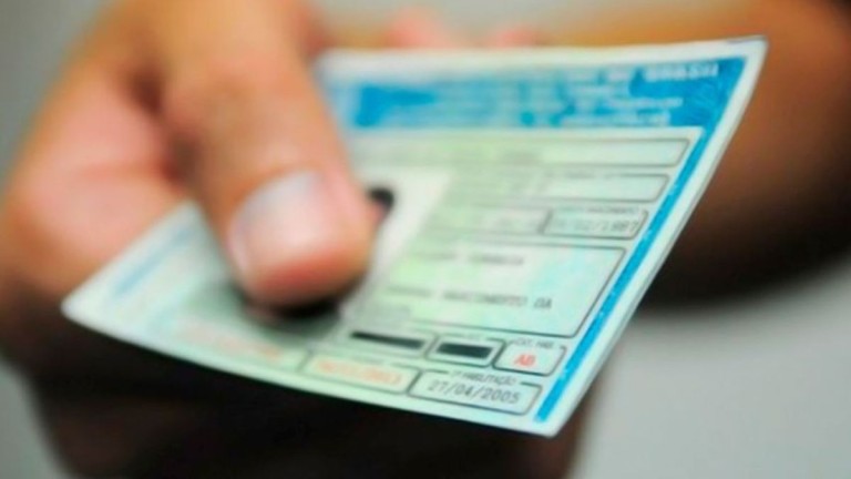 CNH vencida? Governo confirma prazo FINAL em 2025 e quem atrasar vai pagar caro