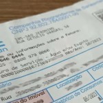 Idosos 60+ podem ter isenção em contas básicas e reduzir gastos mensais no Brasil