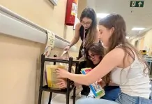 Crianças internadas no Hospital de Canoas ganham espaço de imaginação e acolhimento Crianças internadas no Hospital Universitário de Canoas ganham refúgio com Estante Encantada