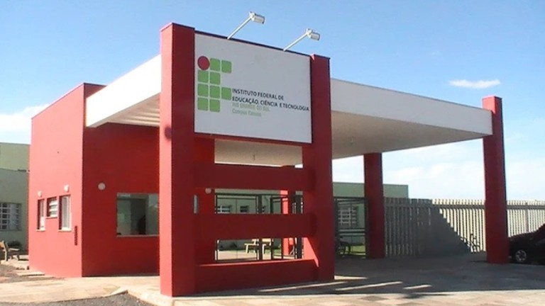 o IFRS que oferece cursos gratuitos em canoas