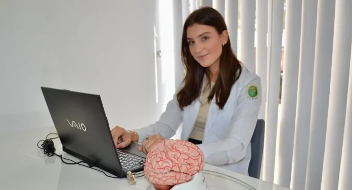 Estudante de Medicina de Canoas será a única brasileira a apresentar pesquisa em congresso internacional de neurologia nos EUA